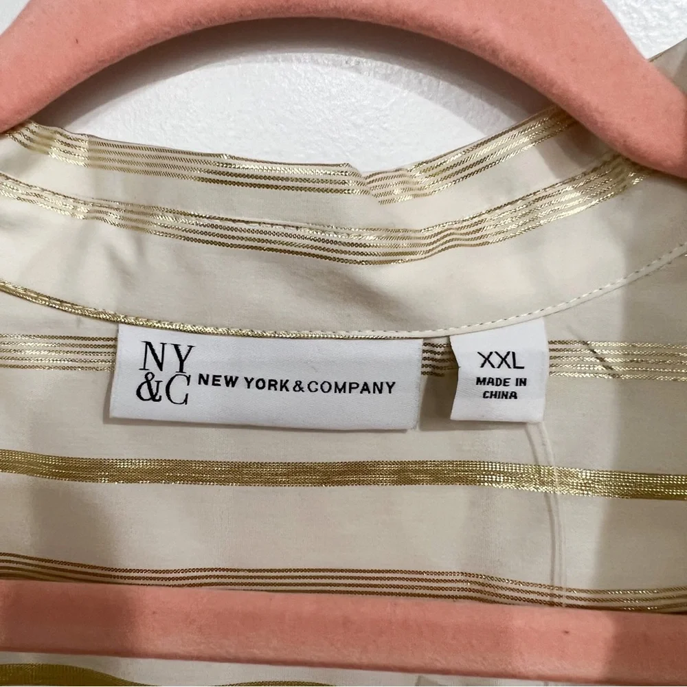 NWT XXL Cream and Gold Stripe Button Up - Picture 2 of 3
